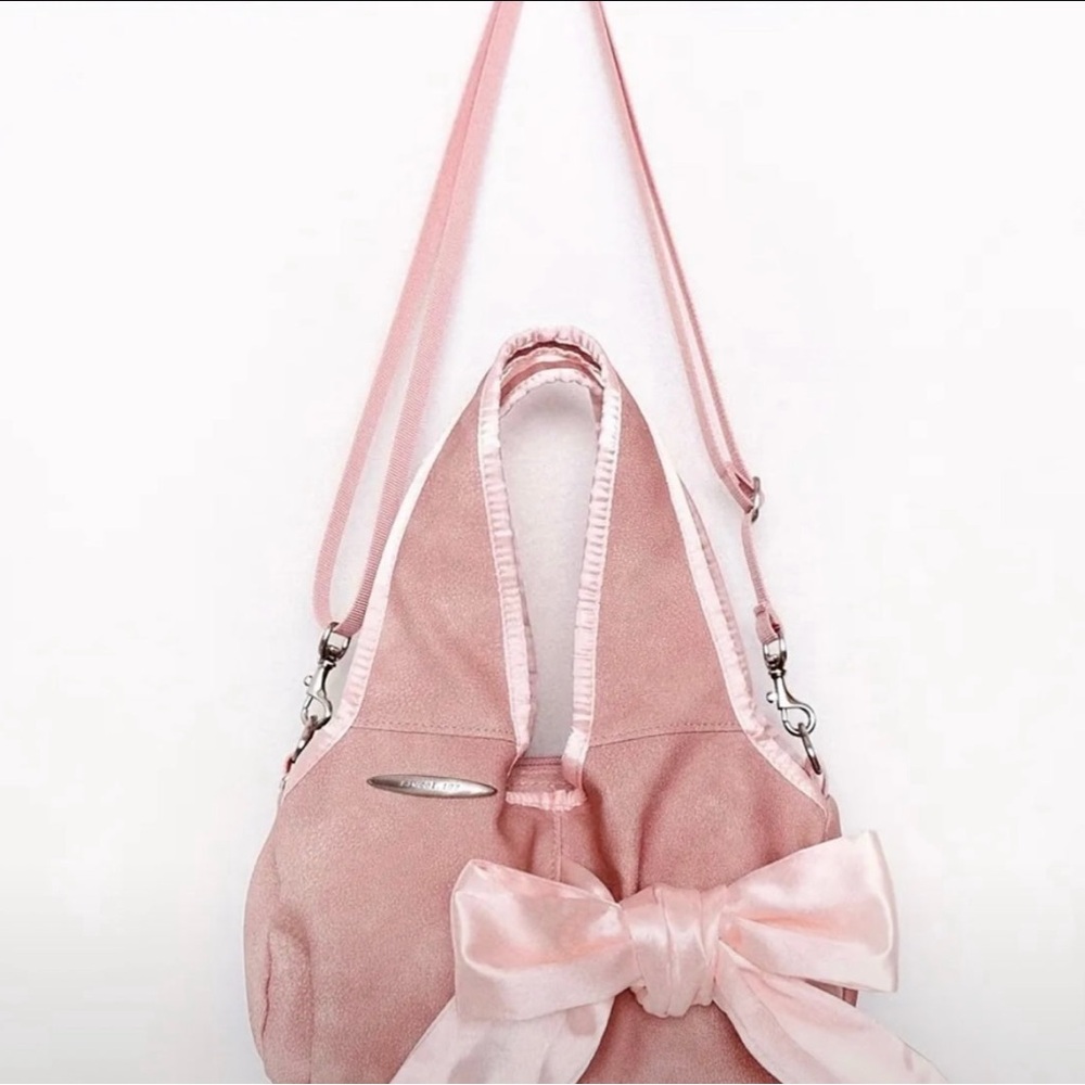 Chic Pink Shoulder Bag with Bow Detail